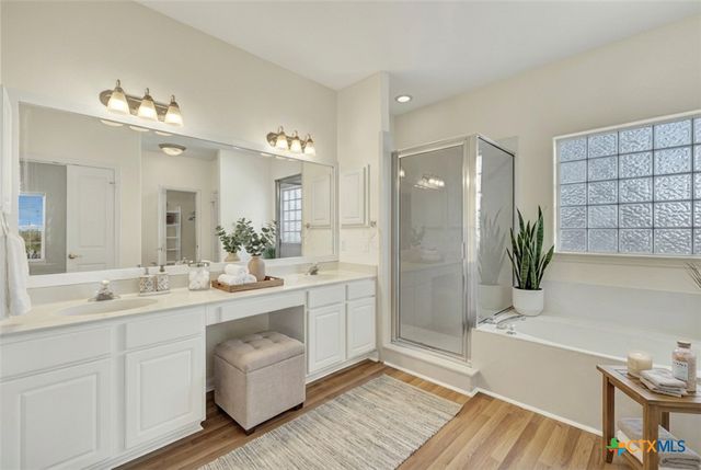 2305 Connie Drive 102, Canyon Lake, TX 78133