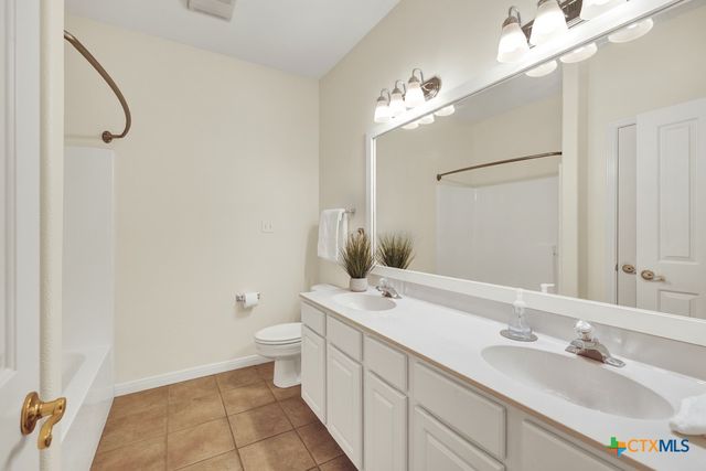 2305 Connie Drive 102, Canyon Lake, TX 78133