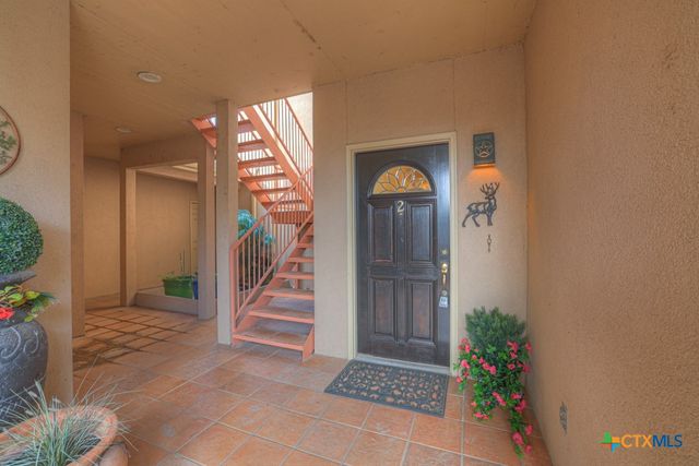 2305 Connie Drive 102, Canyon Lake, TX 78133