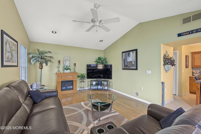 27 Silverbrooke Circle, Howell, NJ 07731