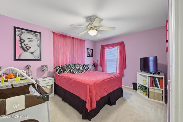 27 Silverbrooke Circle, Howell, NJ 07731