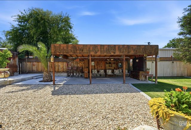 10328 Shellabarger Rd CA, Bakersfield, CA 93312