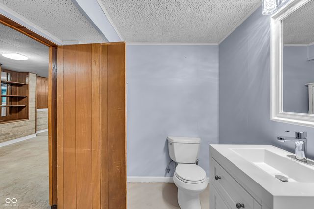 725 S 4th Avenue, Beech Grove, IN 46107