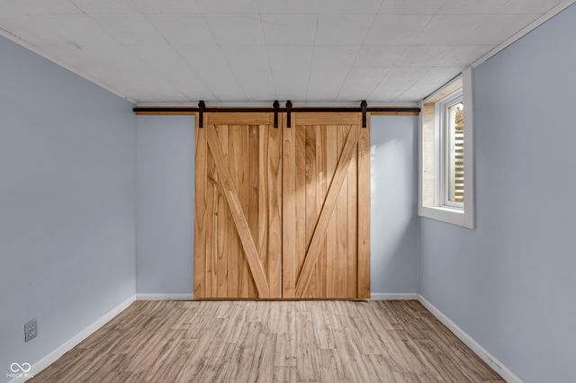 725 S 4th Avenue, Beech Grove, IN 46107