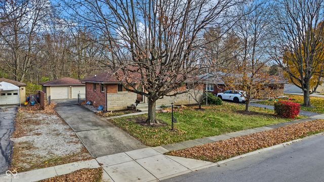 725 S 4th Avenue, Beech Grove, IN 46107