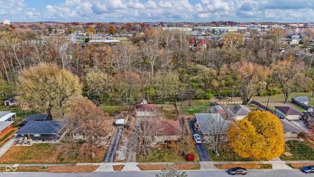 725 S 4th Avenue, Beech Grove, IN 46107