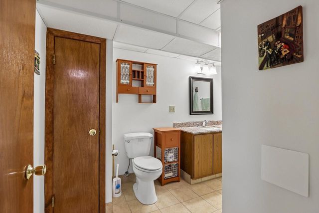 804 Lochtyn RIDGE, Wales, WI 53183