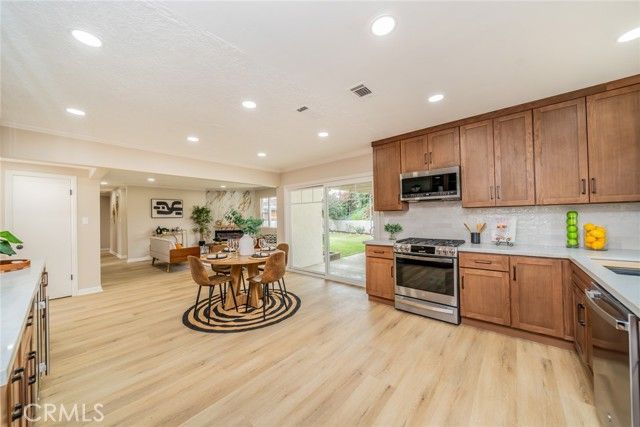 1475 Grove, Upland, CA 91786