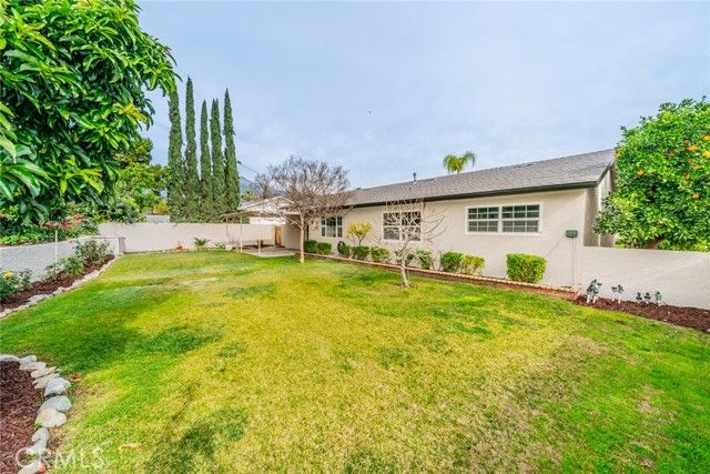 1475 Grove, Upland, CA 91786