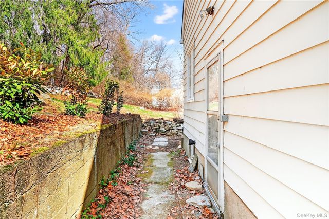 410 Decatur Avenue, Peekskill, NY 10566