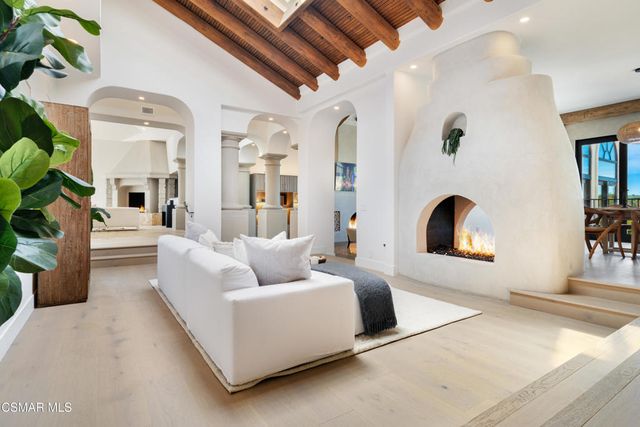 1090 Vista Ridge Lane, Westlake Village, CA 91362