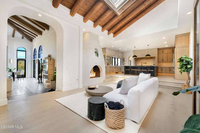 1090 Vista Ridge Lane, Westlake Village, CA 91362