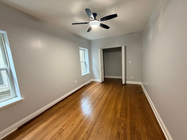 8118 S Saint Lawrence Avenue, Chicago, IL 60619