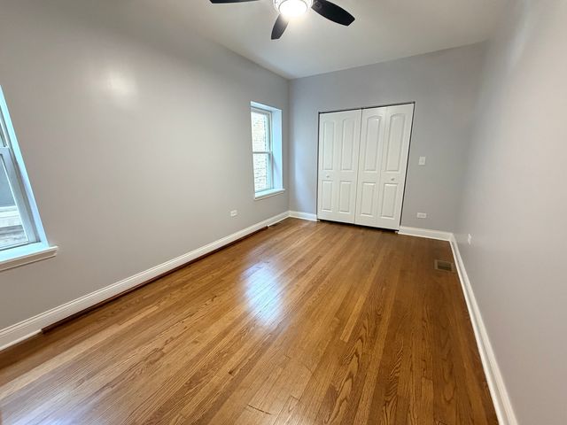 8118 S Saint Lawrence Avenue, Chicago, IL 60619