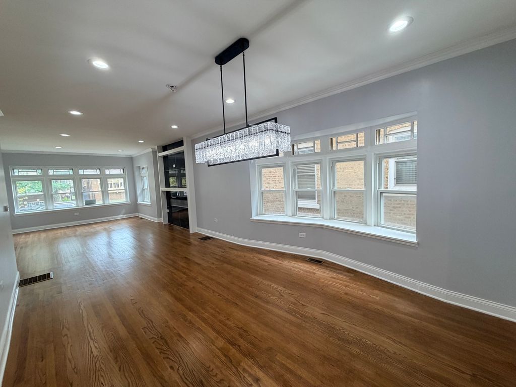 8118 S Saint Lawrence Avenue, Chicago, IL 60619 — photo 5