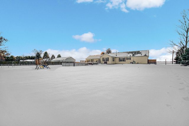 213 N 450 E, Valparaiso, IN 46383