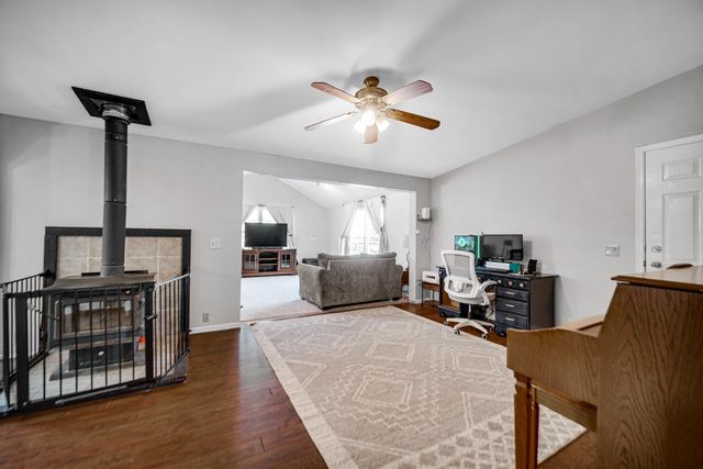 213 N 450 E, Valparaiso, IN 46383