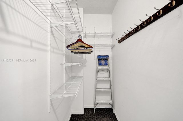 4909 Schooner Drive, Fort Lauderdale, FL 33312