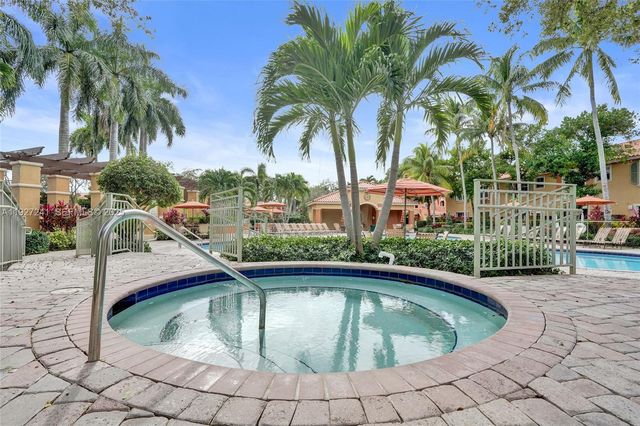 4909 Schooner Drive, Fort Lauderdale, FL 33312