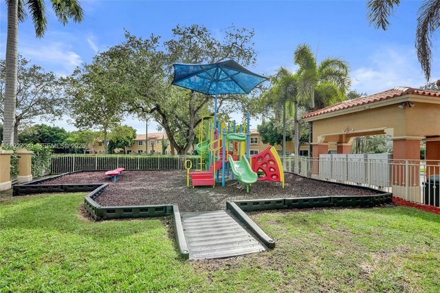 4909 Schooner Drive, Fort Lauderdale, FL 33312