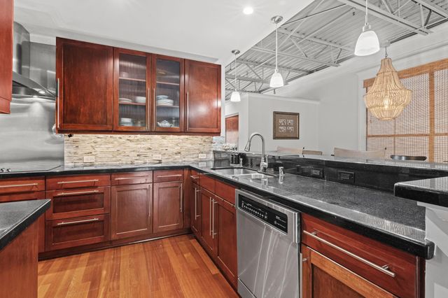 1716 Washington Avenue D, Houston, TX 77007