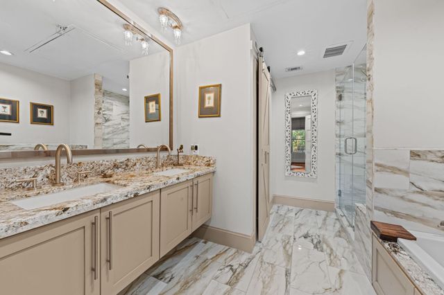 1716 Washington Avenue D, Houston, TX 77007
