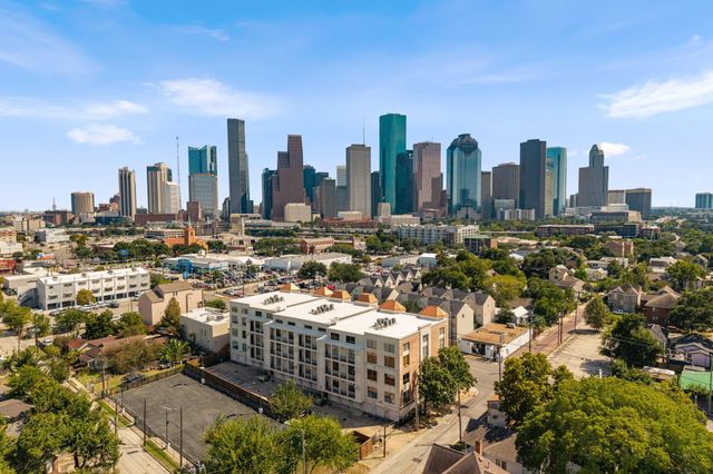 1716 Washington Avenue D, Houston, TX 77007