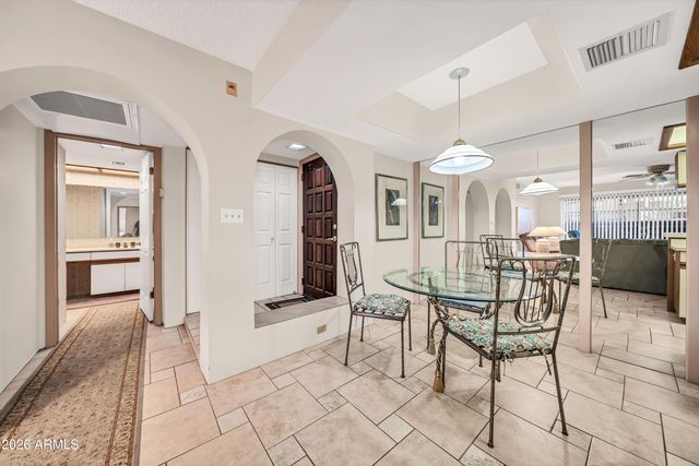 10410 N CAVE CREEK Road 1018, Phoenix, AZ 85020