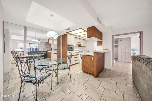 10410 N CAVE CREEK Road 1018, Phoenix, AZ 85020