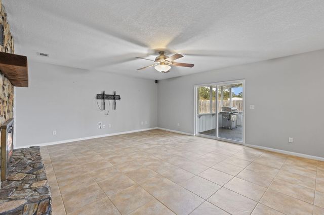 88 Mooring Lane, Shalimar, FL 32579