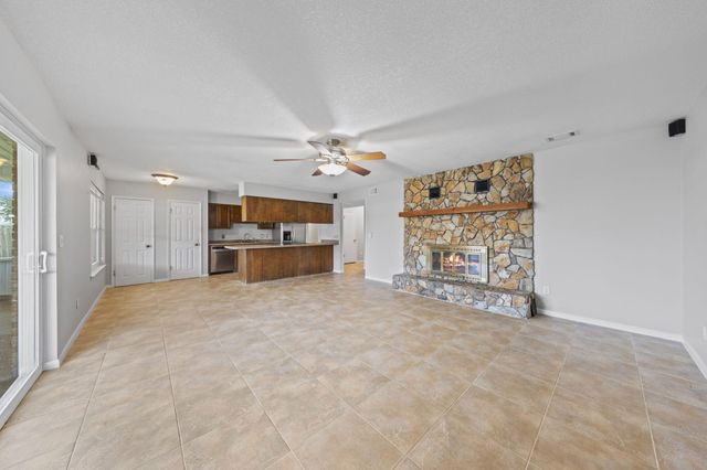 88 Mooring Lane, Shalimar, FL 32579