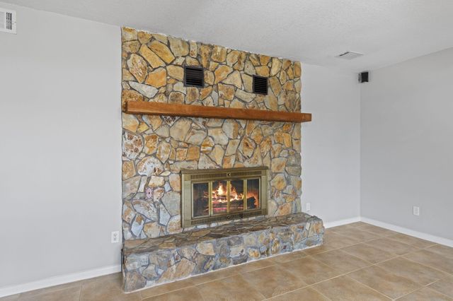 88 Mooring Lane, Shalimar, FL 32579