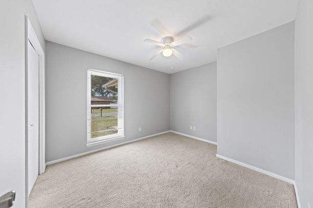 88 Mooring Lane, Shalimar, FL 32579