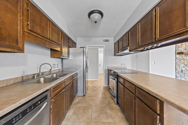 88 Mooring Lane, Shalimar, FL 32579