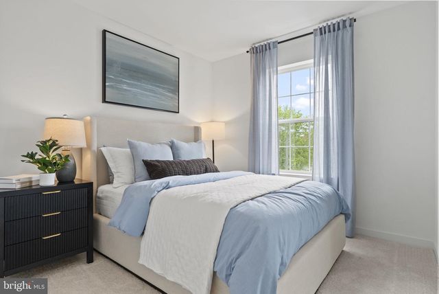 124 WASHINGTON ST N, Hammonton, NJ 08037