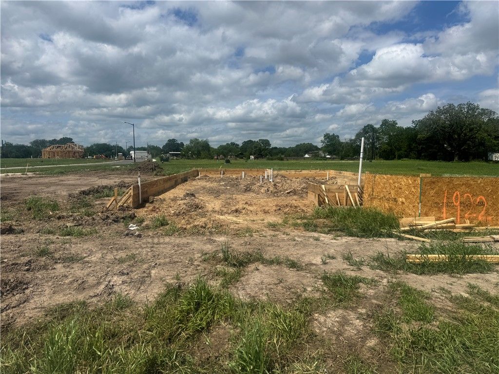 1922 McArthur Avenue, Bryan, TX 77803