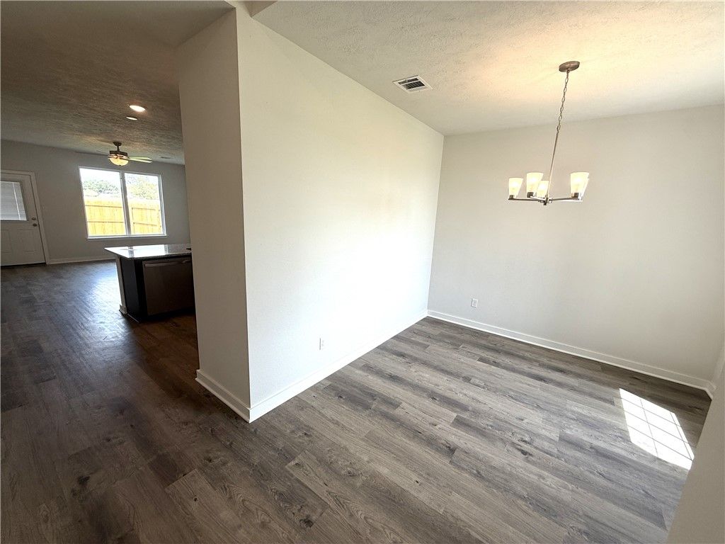 1922 McArthur Avenue, Bryan, TX 77803 — photo 3