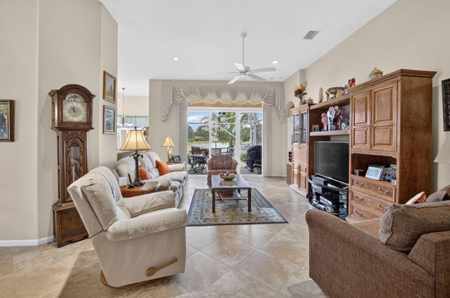 7276 DEMEDICI Circle, Delray Beach, FL 33446