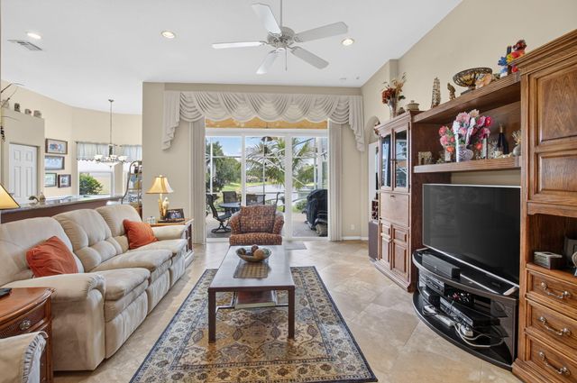 7276 DEMEDICI Circle, Delray Beach, FL 33446