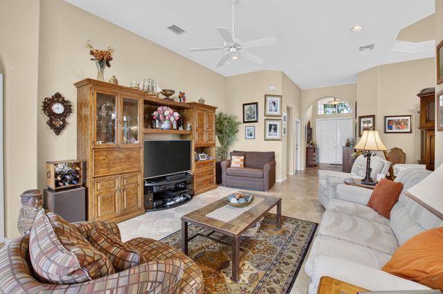 7276 DEMEDICI Circle, Delray Beach, FL 33446