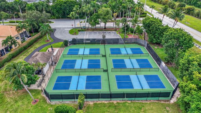 7276 DEMEDICI Circle, Delray Beach, FL 33446