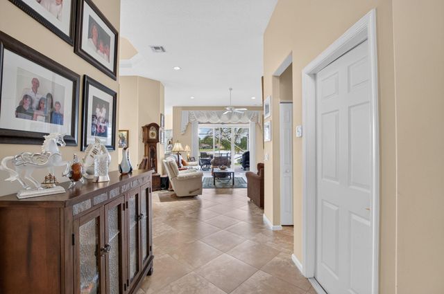 7276 DEMEDICI Circle, Delray Beach, FL 33446