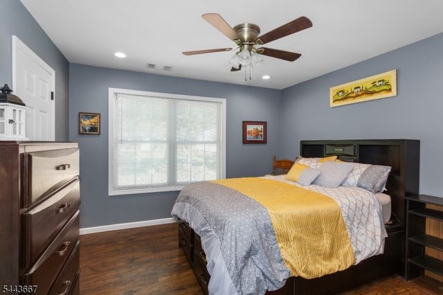 21 Louis Ave, West Milford Twp., NJ 07480