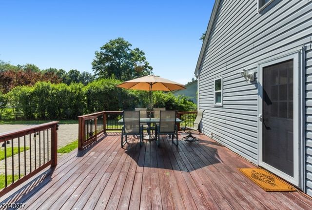 21 Louis Ave, West Milford Twp., NJ 07480