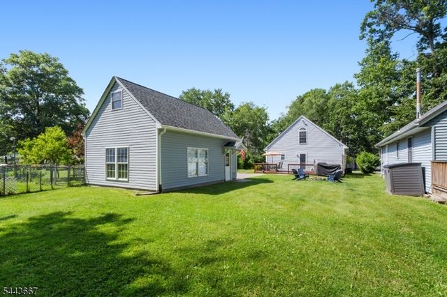 21 Louis Ave, West Milford Twp., NJ 07480