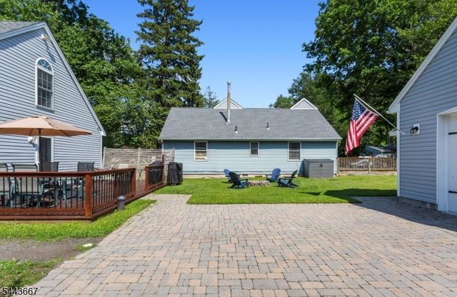 21 Louis Ave, West Milford Twp., NJ 07480