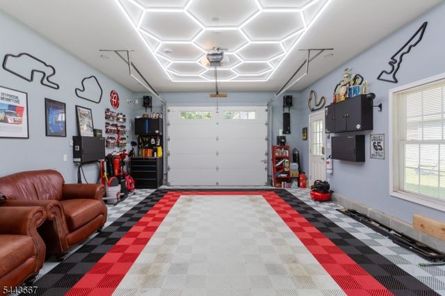 21 Louis Ave, West Milford Twp., NJ 07480