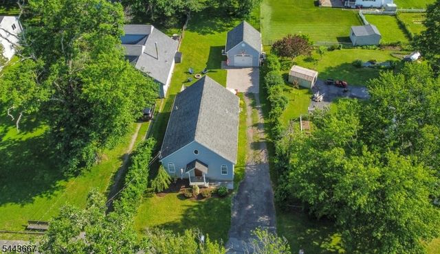 21 Louis Ave, West Milford Twp., NJ 07480