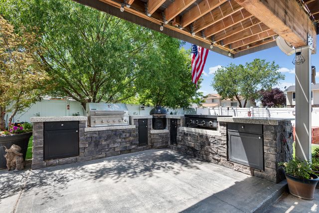 1593 W 1550 S, Woods Cross, UT 84087