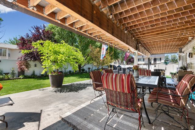 1593 W 1550 S, Woods Cross, UT 84087